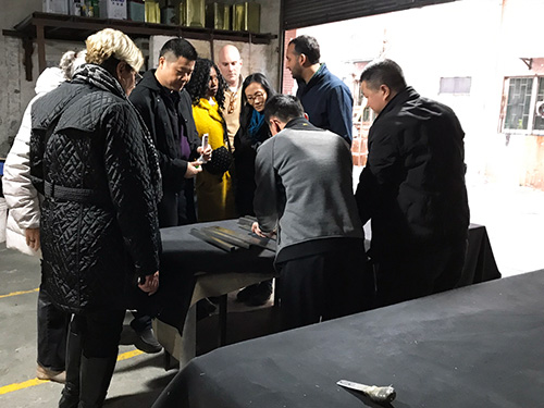 参观工厂车间